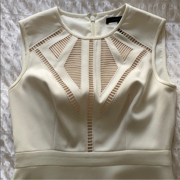 Dress - Picture 3 of 4